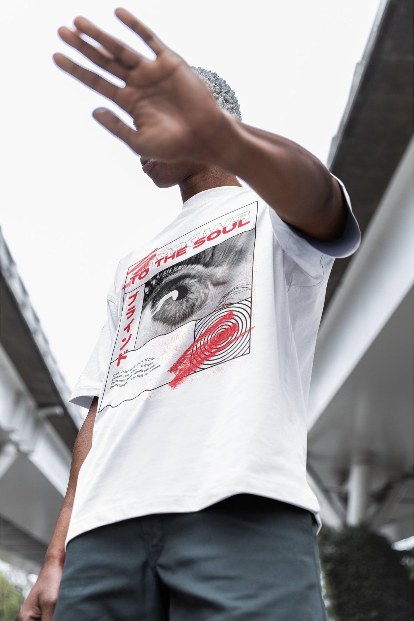 WINDOWS TO THE SOUL OVERSIZED T-SHIRT