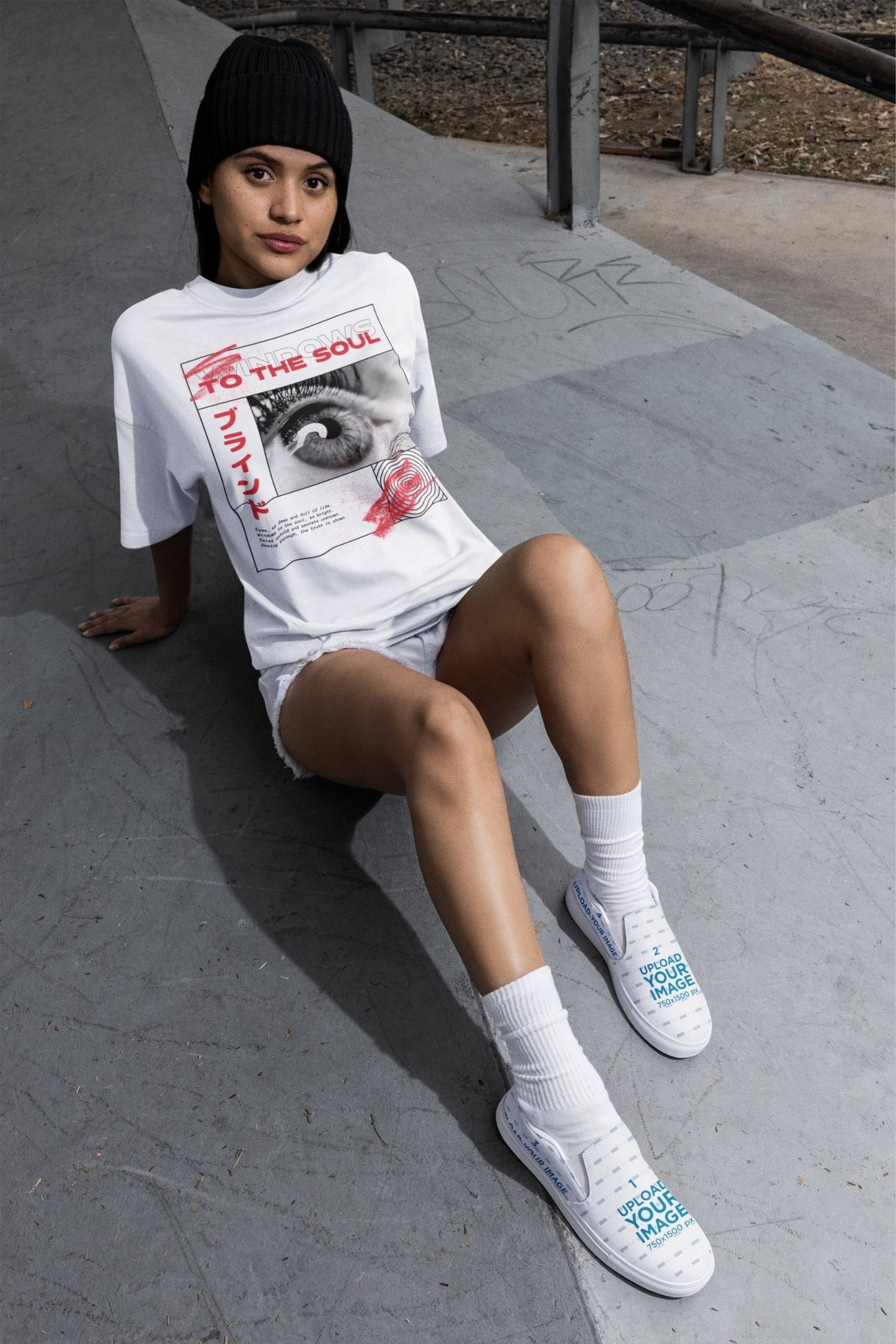 WINDOWS TO THE SOUL OVERSIZED T-SHIRT